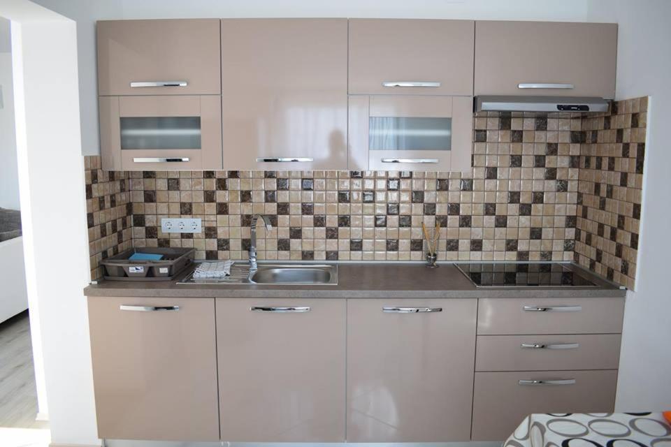 Apartmani Celjak Pag Town Luaran gambar