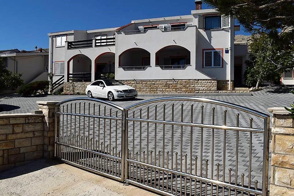 Apartmani Celjak Pag Town Luaran gambar